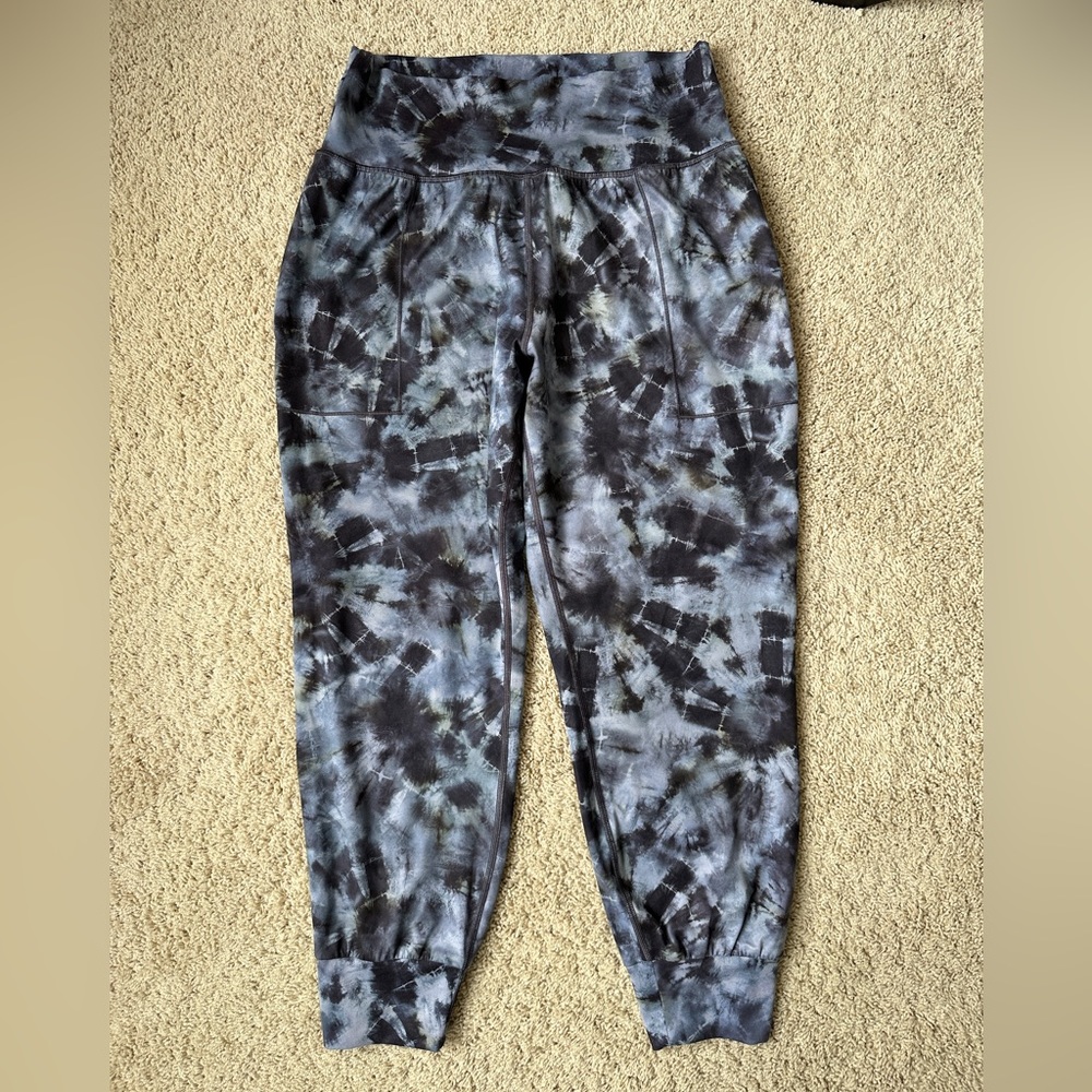 Athleta Salutation Printed Jogger